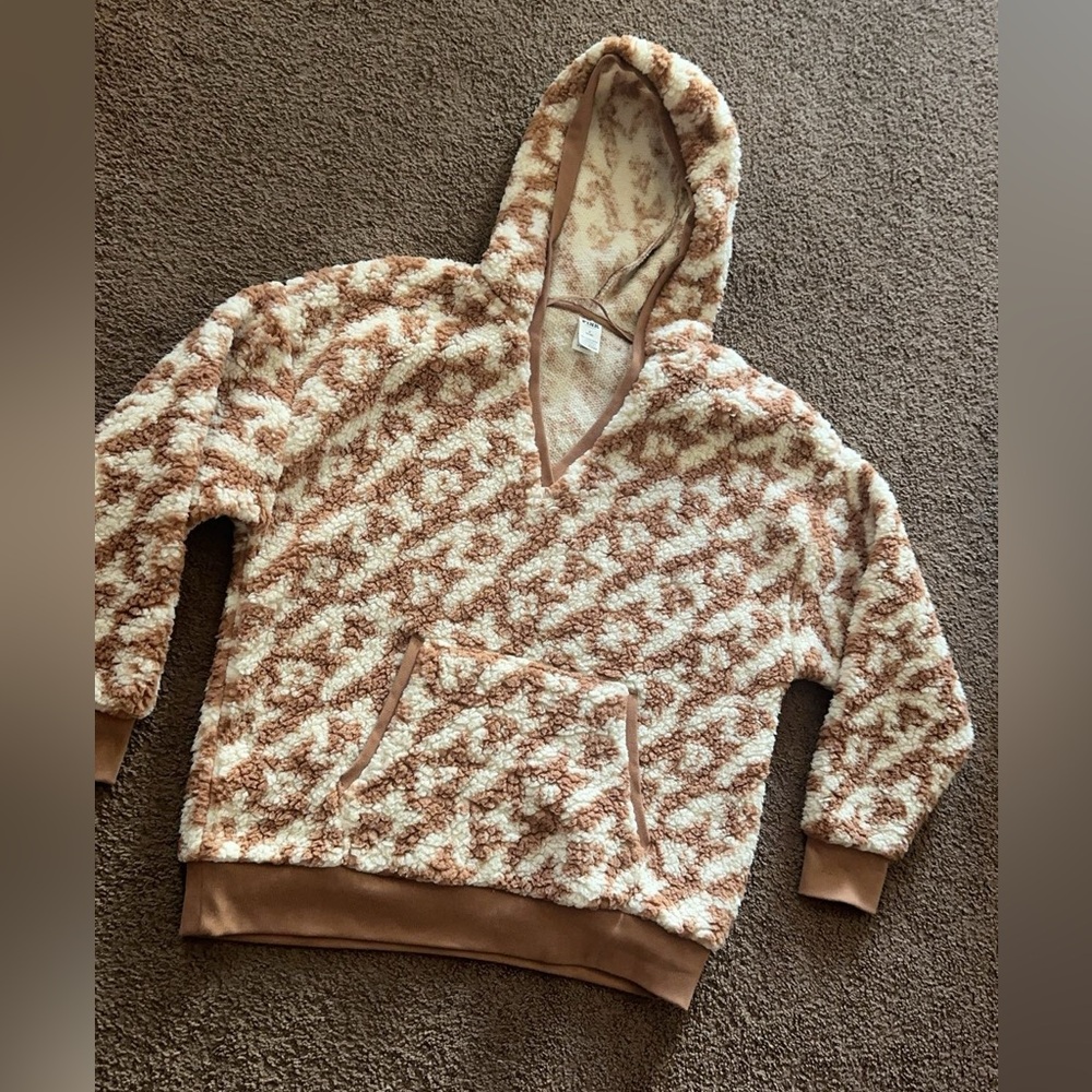 PINK Cozy Brown and Cream Womans Sherpa Sweater M